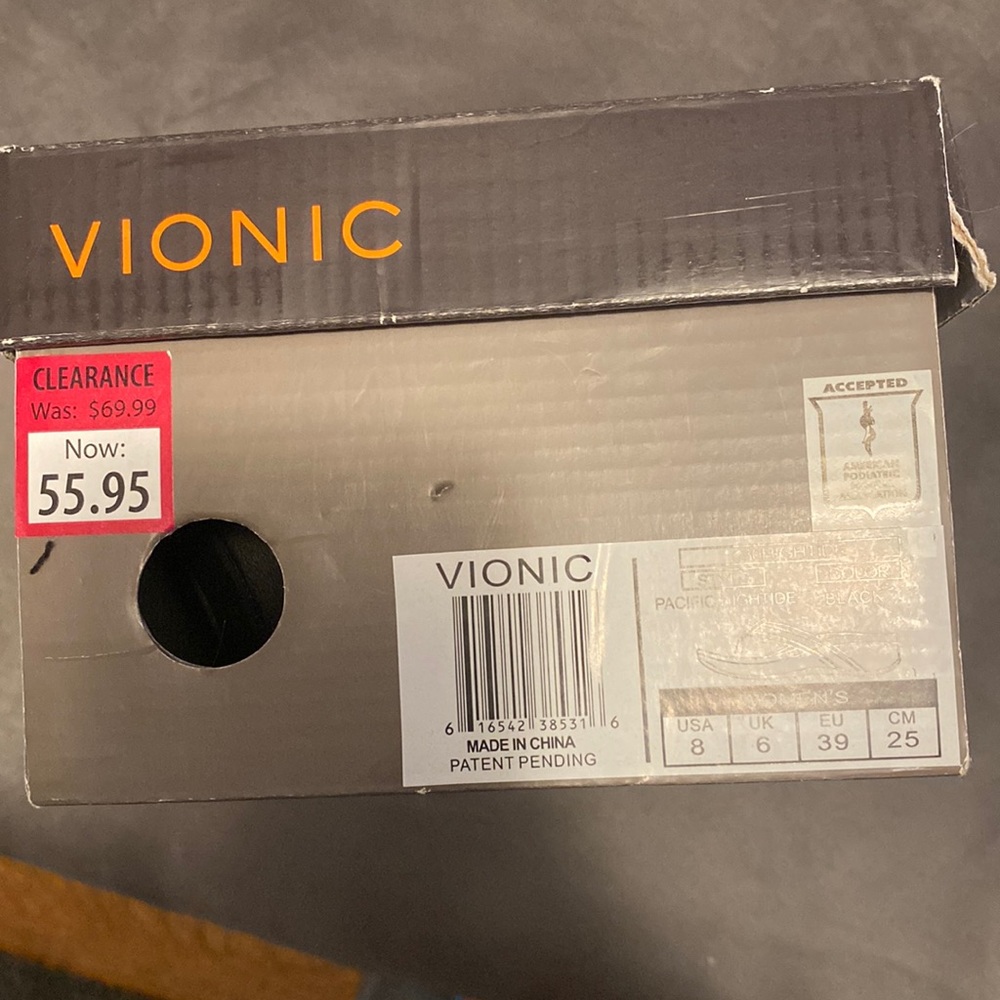 Vionic Pacific high tide black sandals